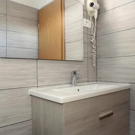 Sunny Terraces Zt Apartment