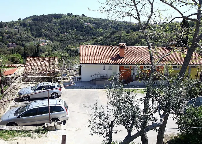 公寓 Sunny Terraces Zt