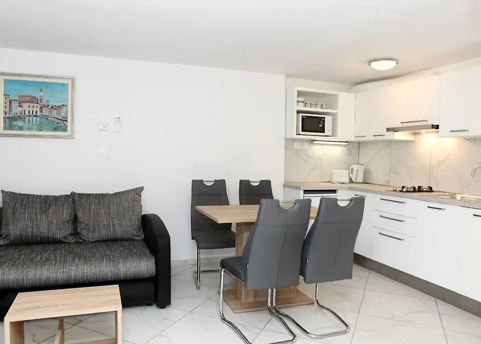 Sunny Terraces Zt * 波尔托罗